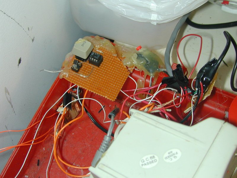 555 circuit board and wiring for interface with alarm